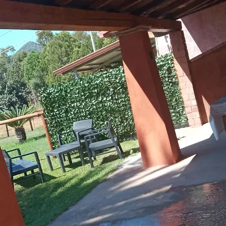 Dom wakacyjny Casa Vacanza Cardedu